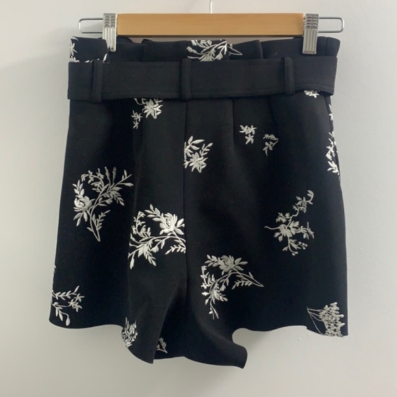 Maje Black Embroidery High Waisted Shorts - Picture 2 of 6